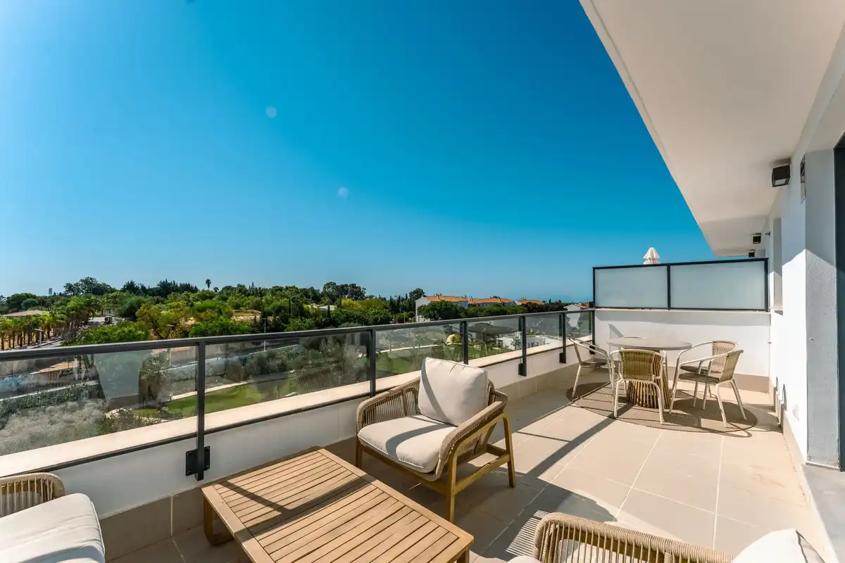 Ático con piscina en venta en Selwo, imagen 3