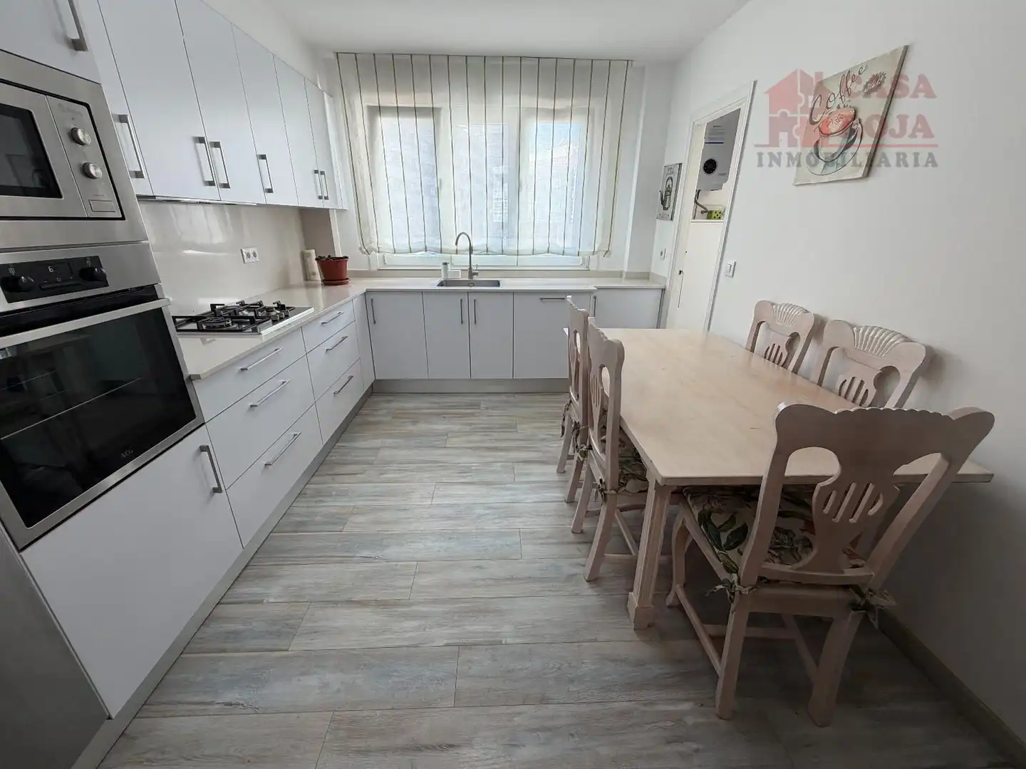 Kitchen of Flat for sale in Cangas   with Heating, Parquet flooring and Washing machine