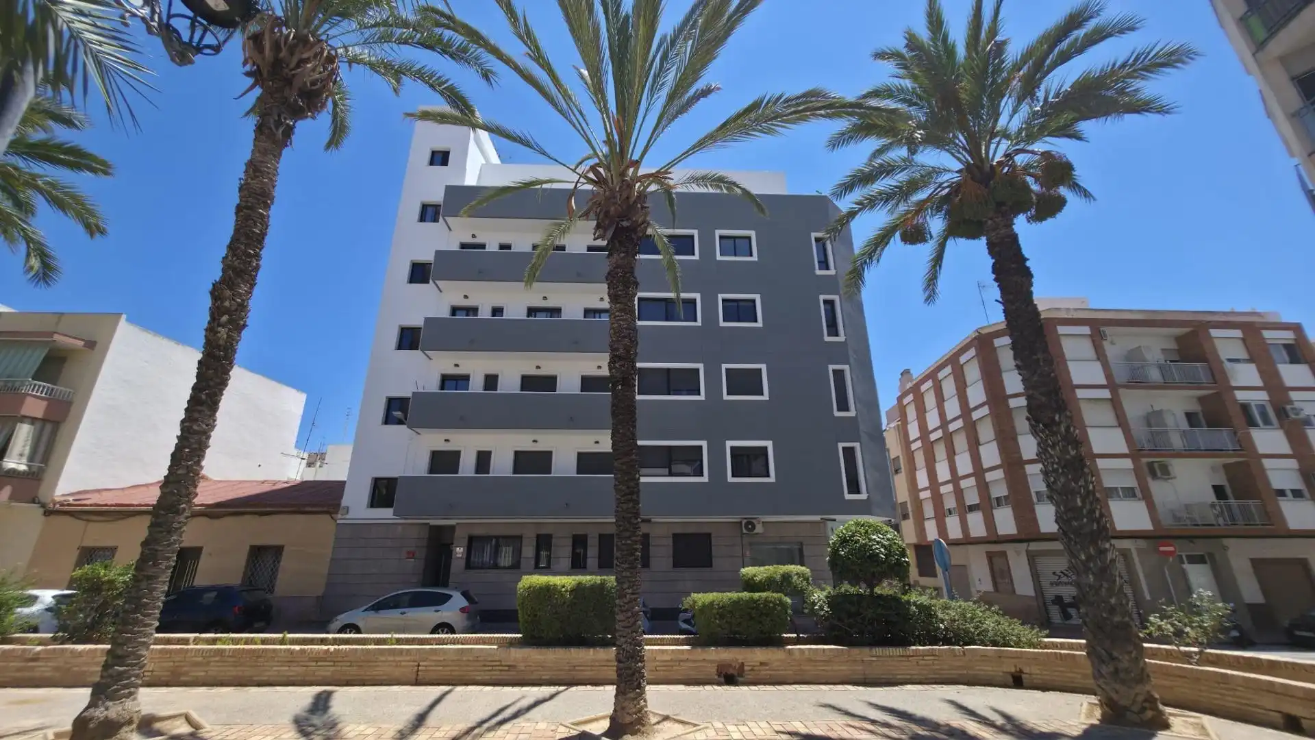 Vista exterior de Piso en venta en Torrevieja con Aire acondicionado y Amueblado