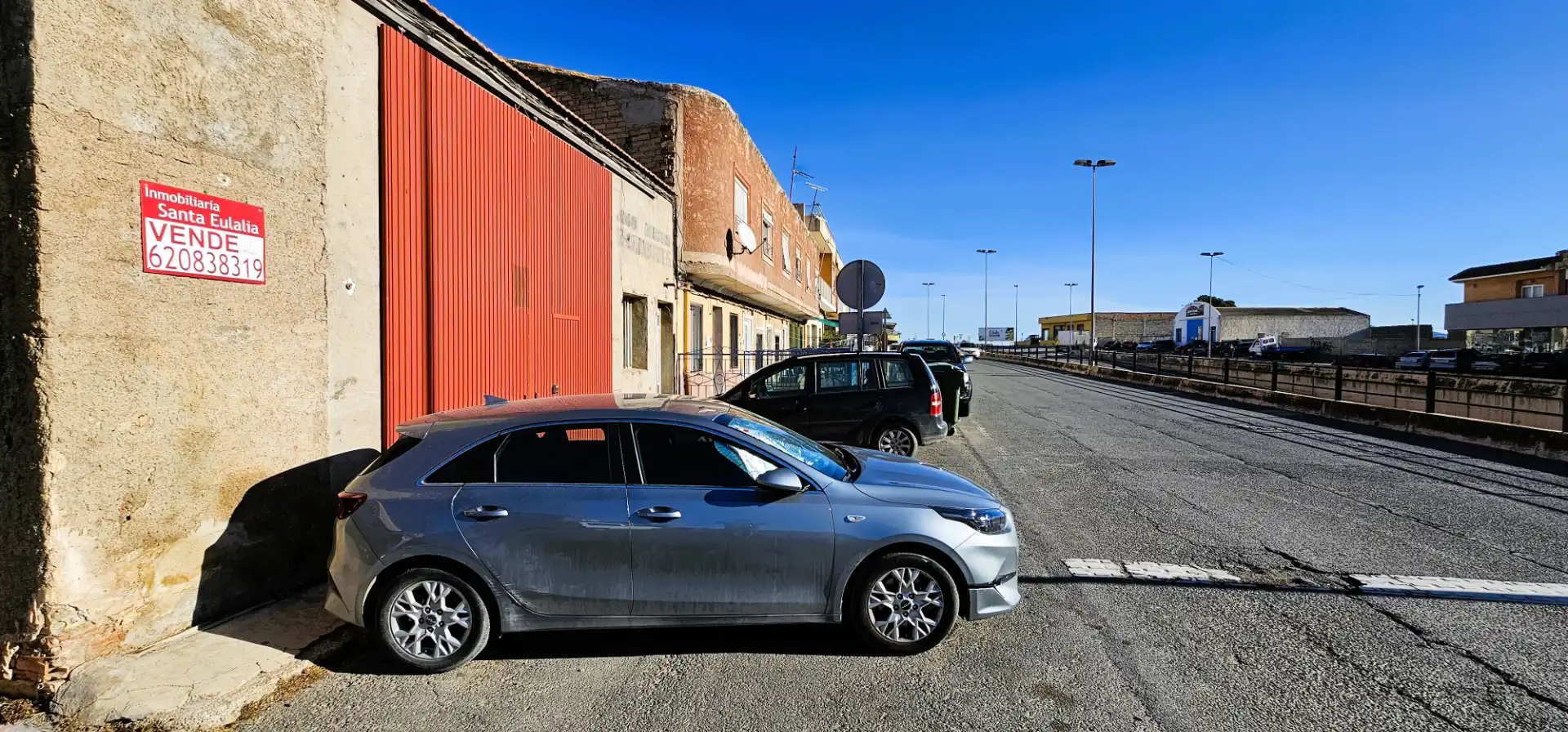 Industrial building for sale in Avenida de Juan Carlos I 61