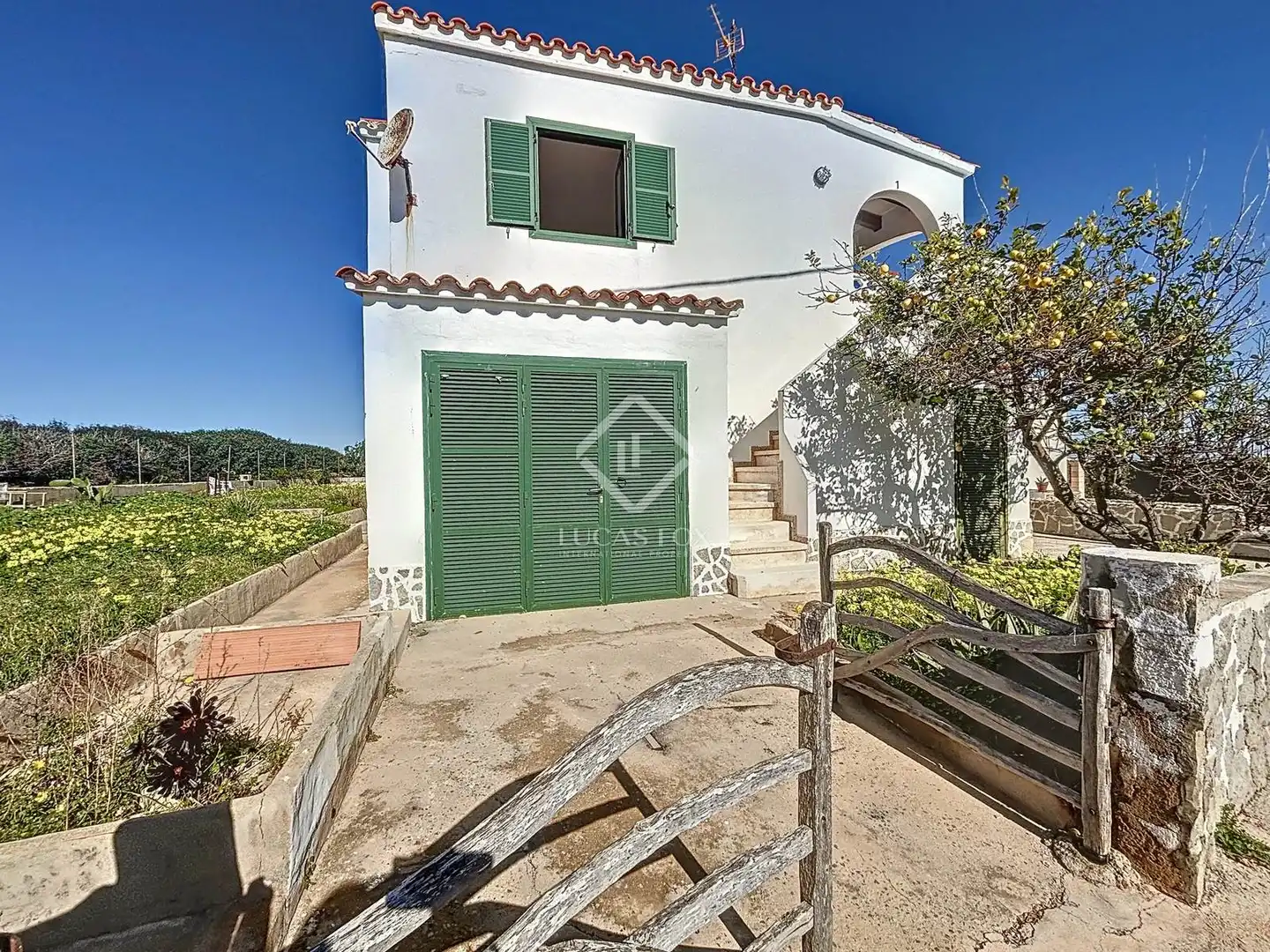 Exterior view of Houses for sale in Es Mercadal  with Private garden, Terrace and Furnished
