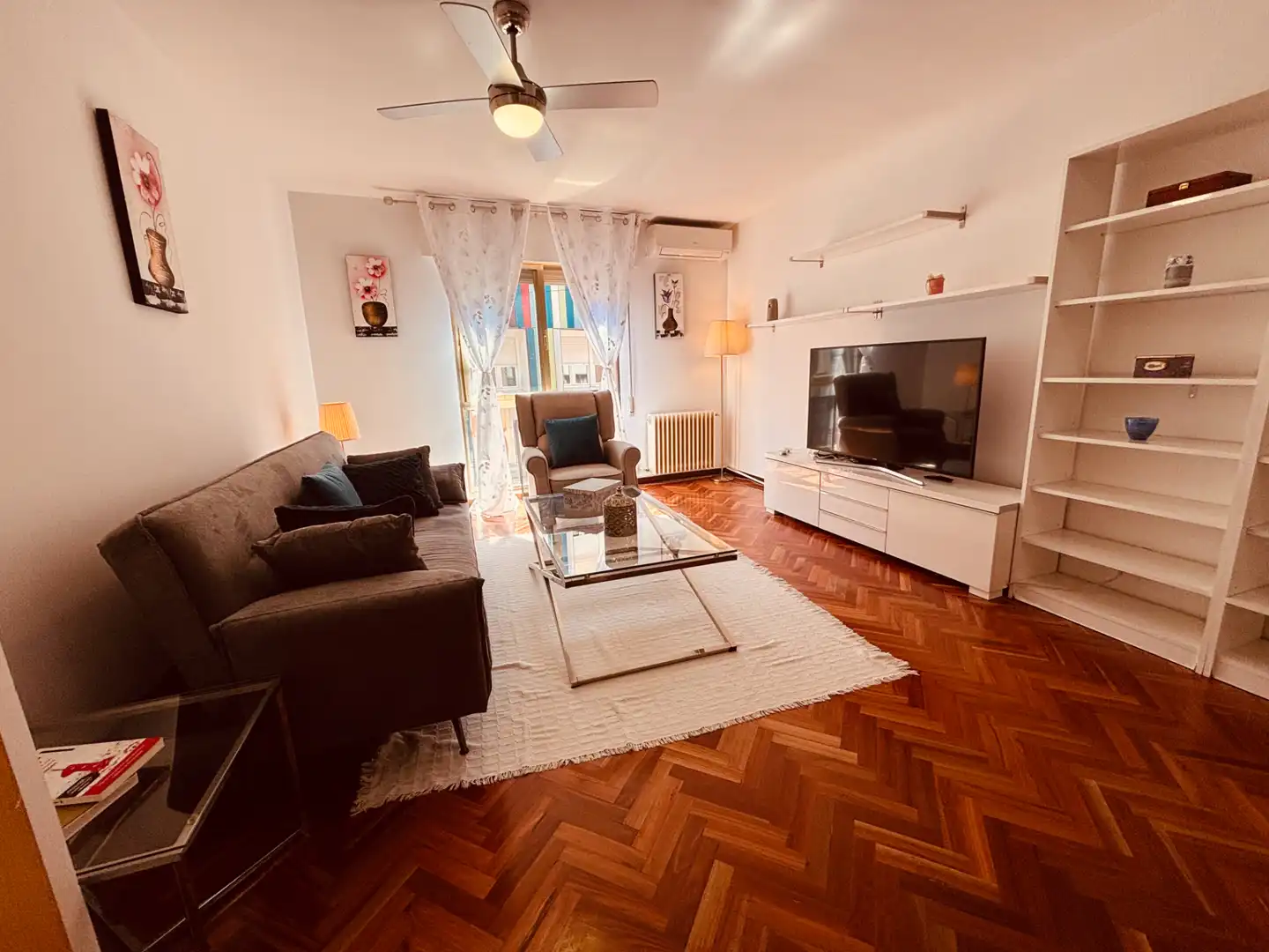 Sala d'estar de Pis en venda en Getafe amb Aire condicionat, Calefacció i Parquet