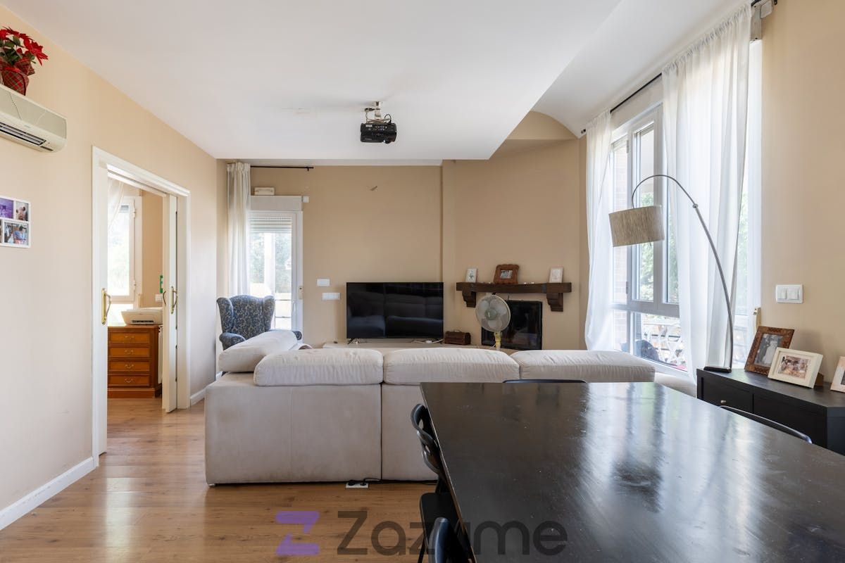 Living room of House or chalet to rent in Batres  with Air Conditioner, Heating and Private garden