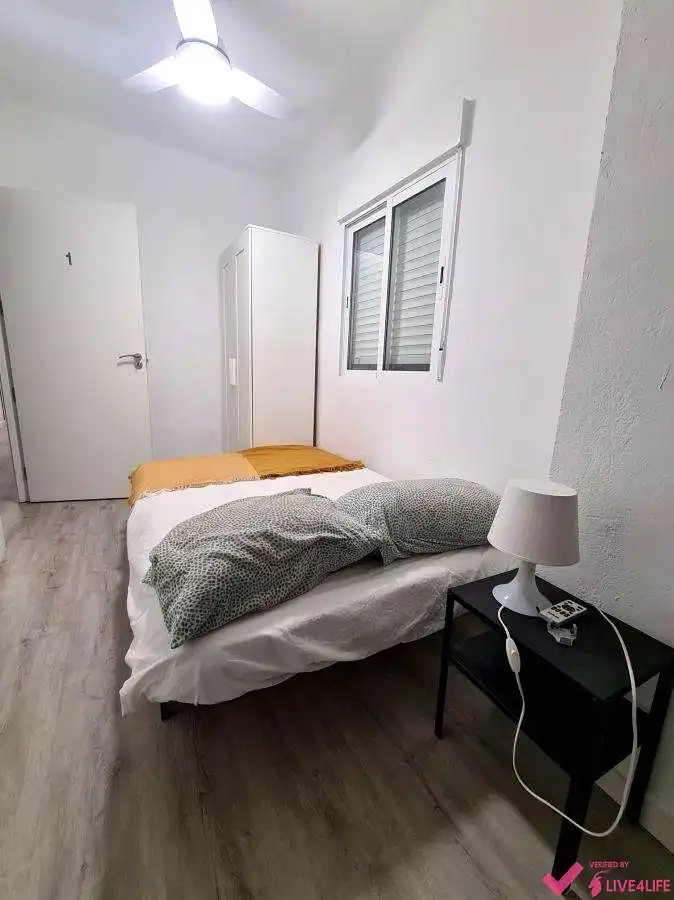 Habitación de Piso de alquiler en Valencia con Terraza y Amueblado