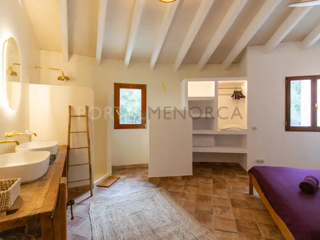 Finca rústica en venta en Ferreries con Piscina