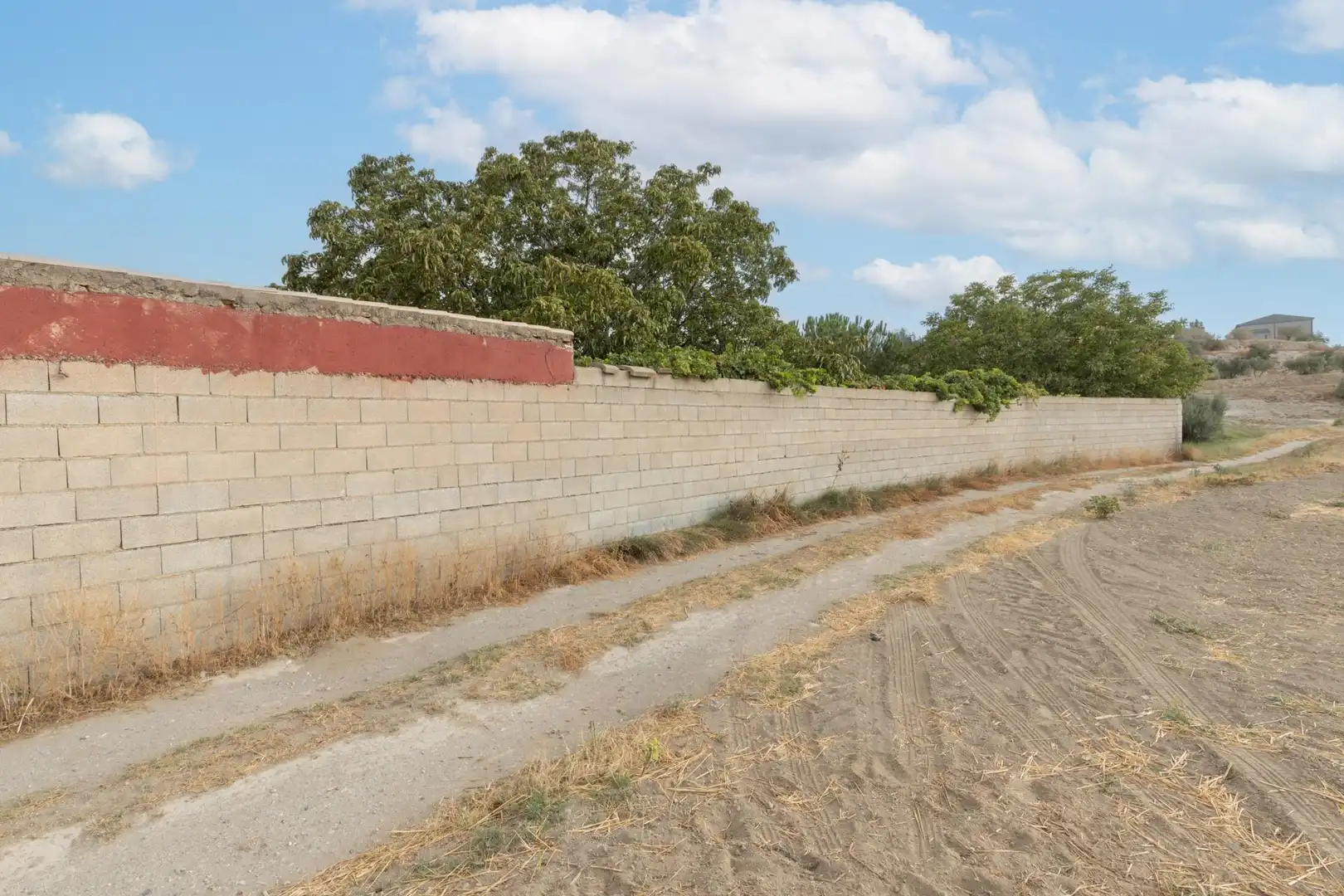 Country homes for sale in Polideportivo