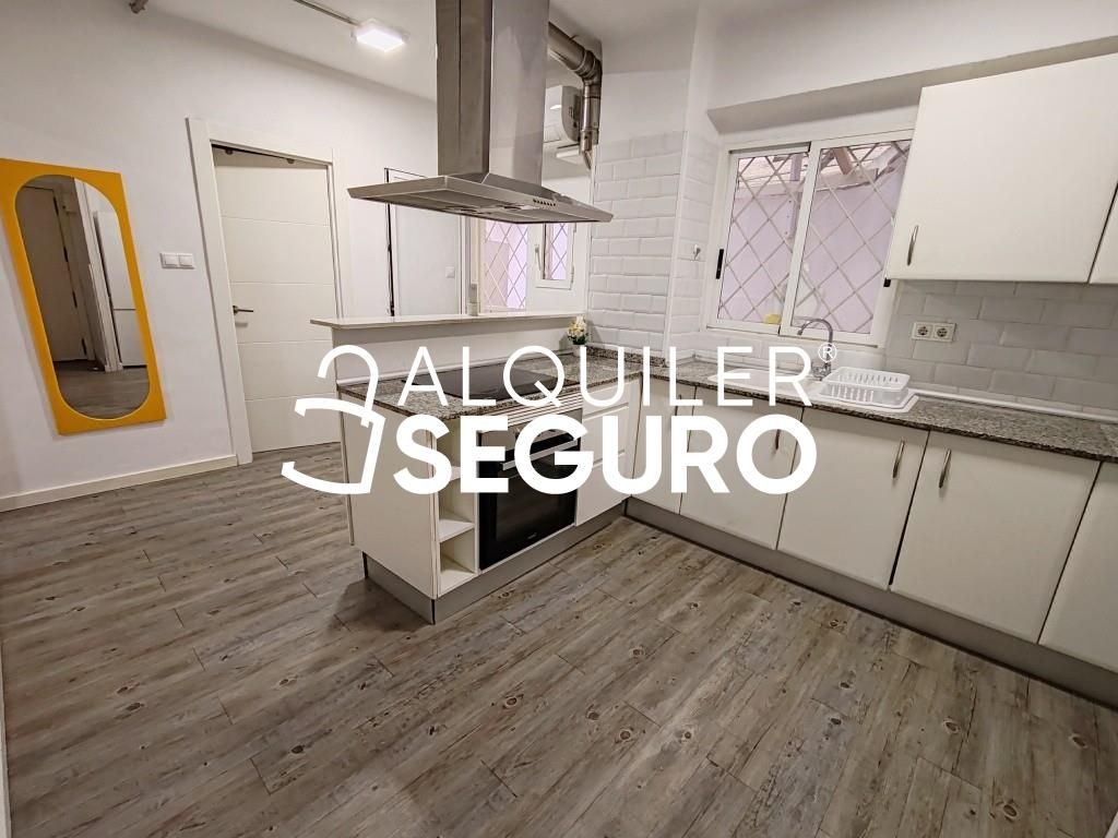 Kitchen of Flat to rent in Alicante / Alacant  with Air Conditioner, Terrace and Furnished