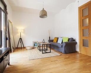 Living room of Flat to rent in  Barcelona Capital  with Heating, Furnished and Balcony