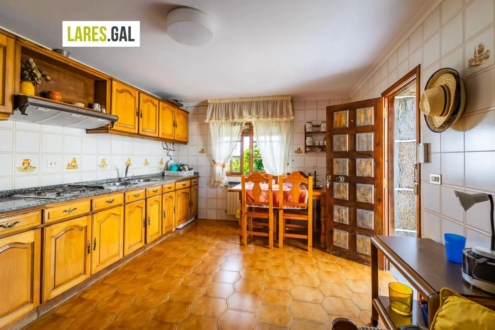 Cocina de Casa o chalet en venta en Bueu con Jardín privado, Terraza y Trastero