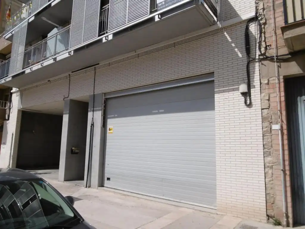 Parking for sale in c( de la generalitat, imagen 3