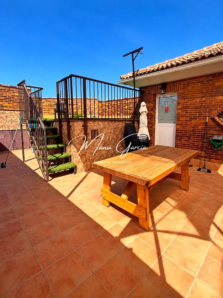 Terrace of Detached homes for sale in Jardin Lucena