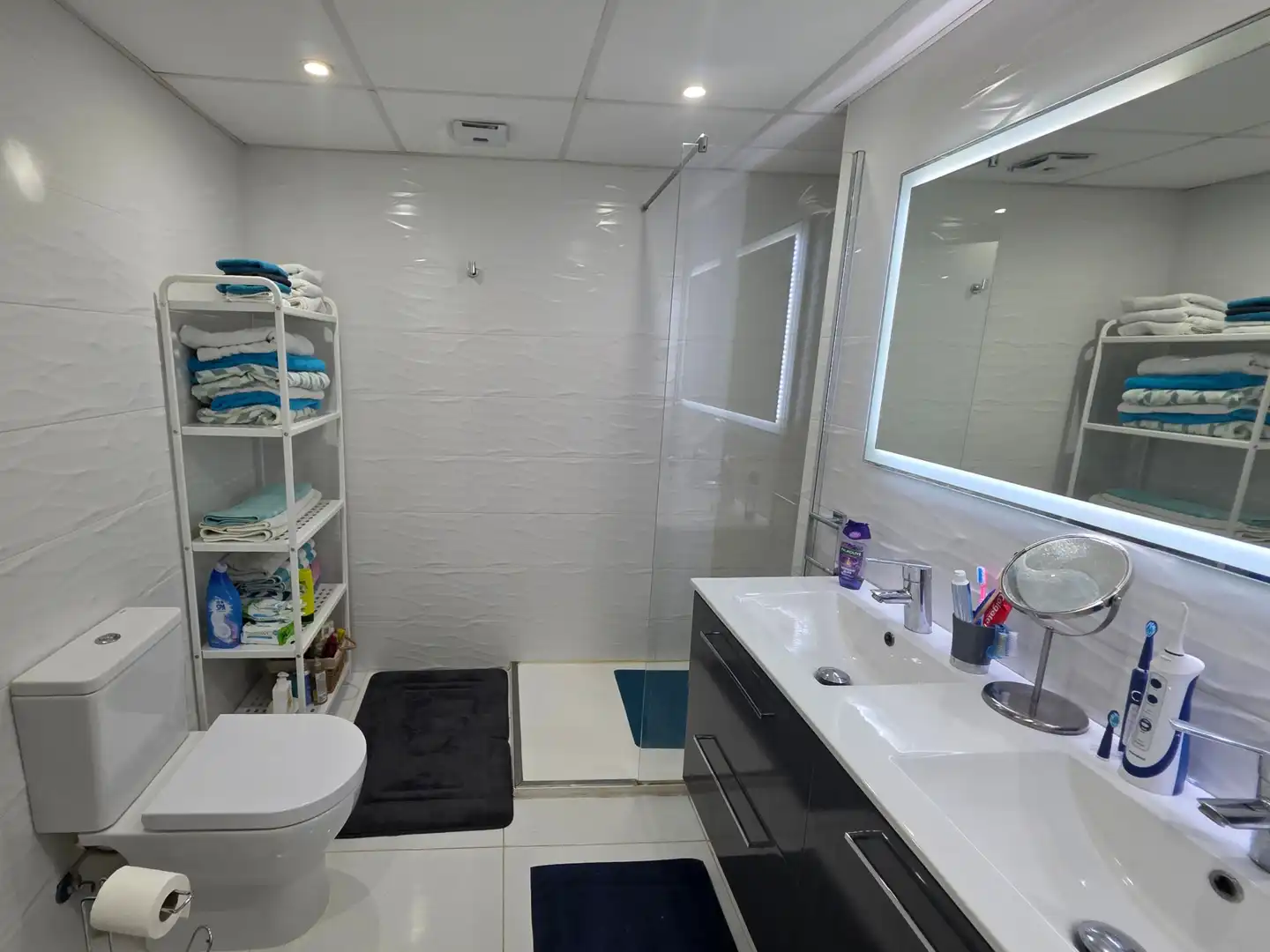 Bany de Apartament en venda en Manilva amb Aire condicionat, Calefacció i Terrassa
