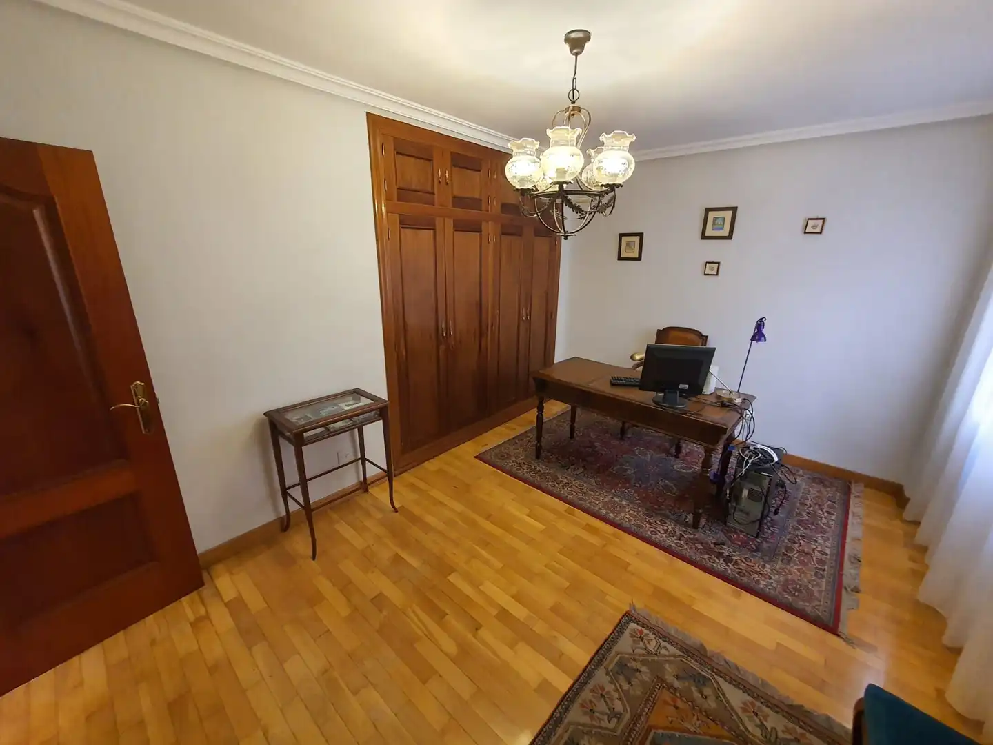Wohnung zum Verkauf in Palencia mit Heizung, Parkett und Abstellraum