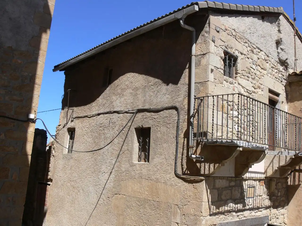 Vista exterior de Finca rústica en venda en Artesa de Segre amb Calefacció, Jardí privat i Balcó