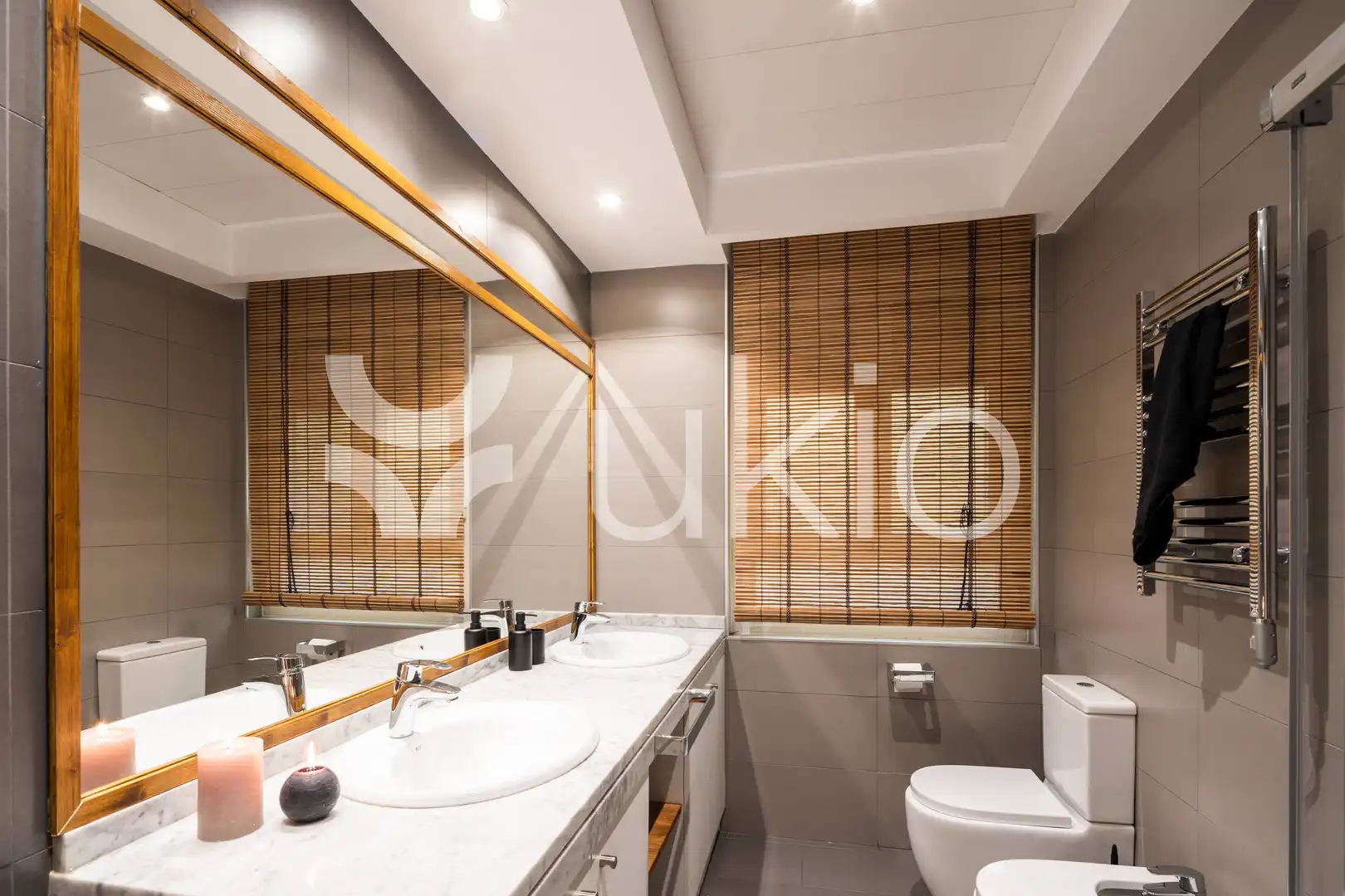 Baño de Apartamento de alquiler en Madrid con Aire acondicionado, Calefacción y Amueblado