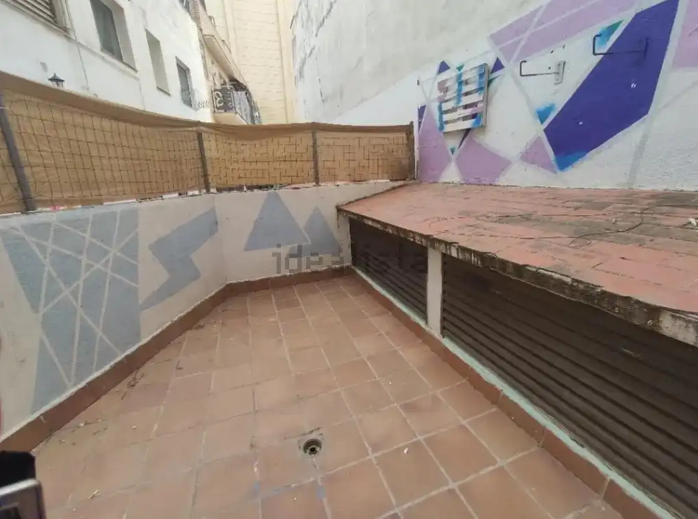 Local comercial en venda a Carrer del Topazi 47, imagen 3