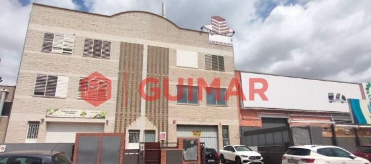 Nau industrial en venda a Centre