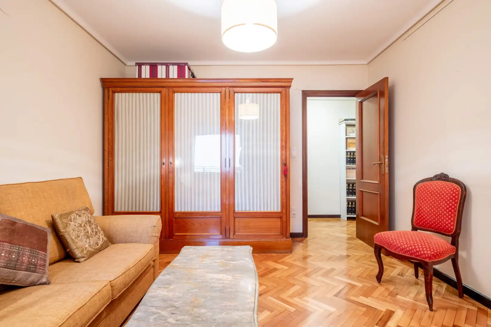 Sala de estar de Piso en venta en Zaragoza con Calefacción, Terraza y Balcón