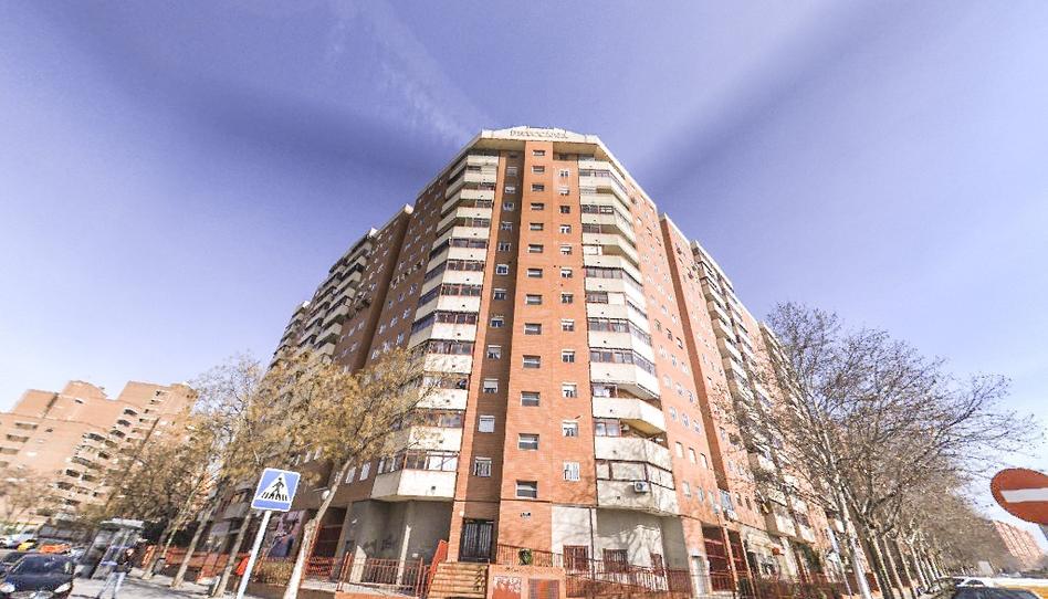 Foto 1 de Piso en venta en Palomeras Sureste, Madrid