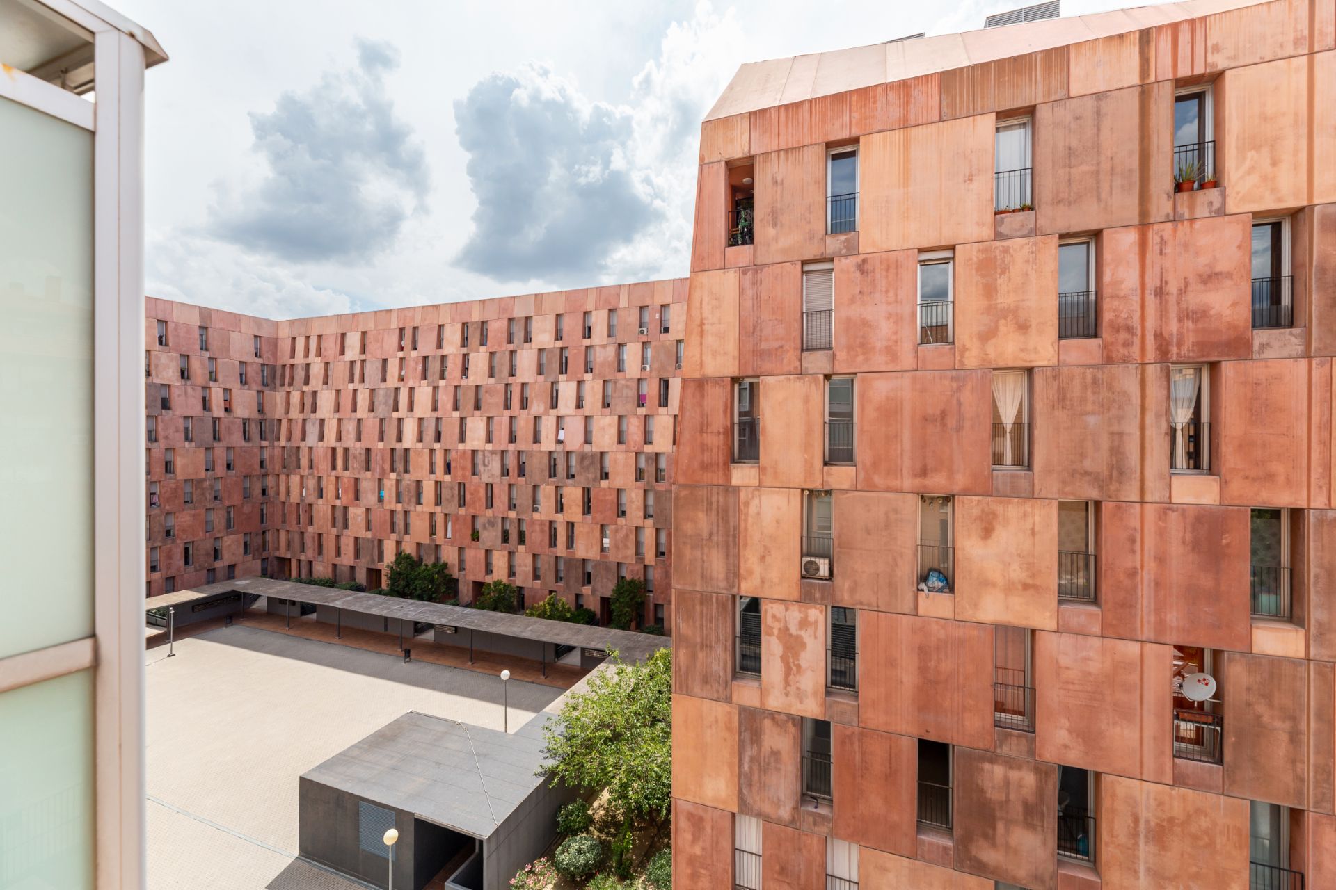 Vista exterior de Piso en venta en  Madrid Capital con Calefacción, Trastero y Horno