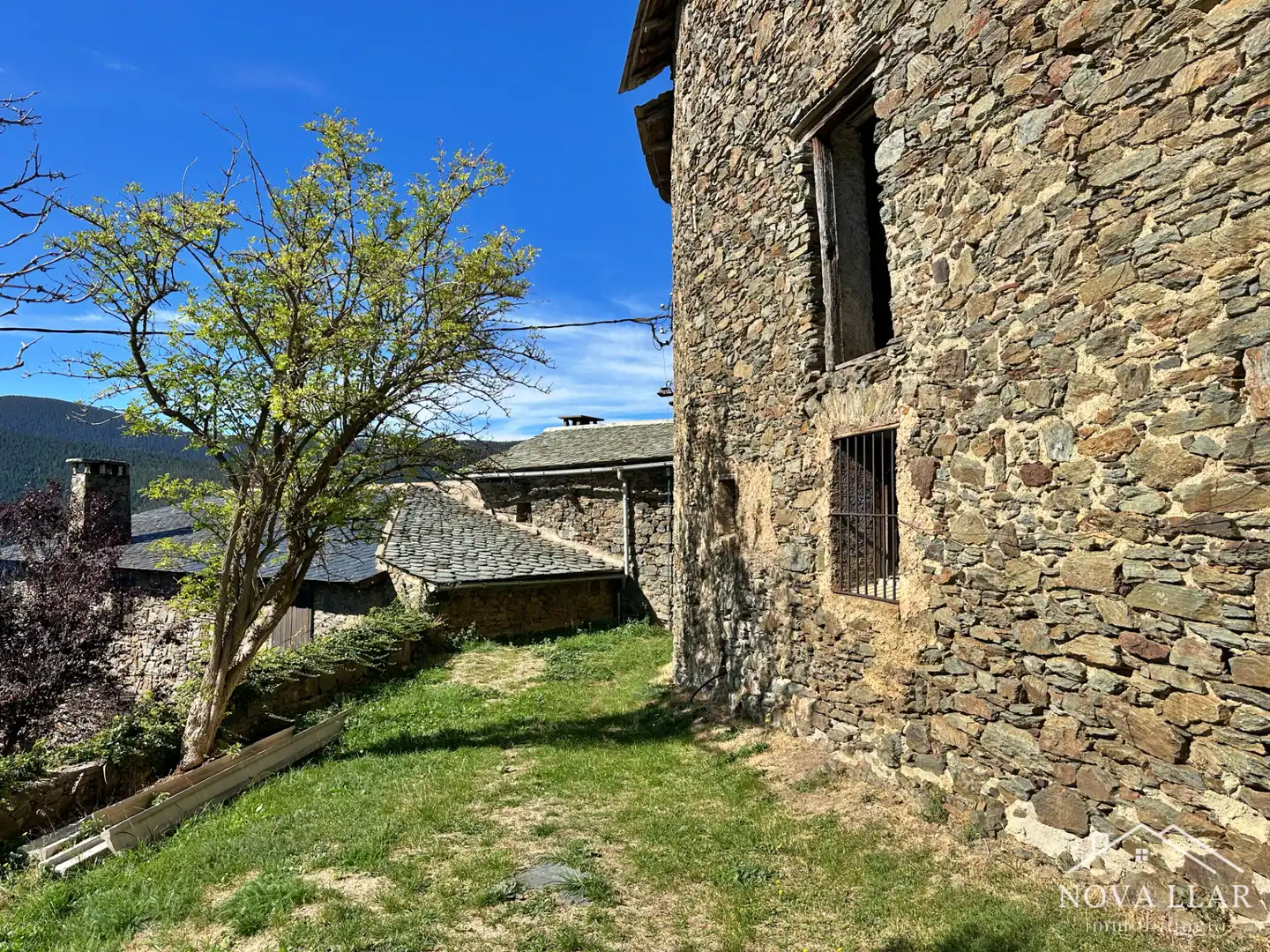 Maison rustique à vendre à Toses