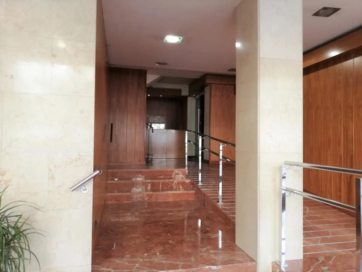 Wohnung zum Verkauf in Barcelona mit Klimaanlage, Heizung und Parkett