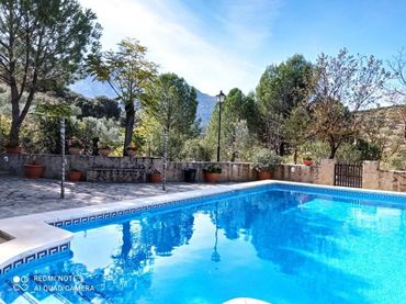 Casa rustica con piscina in vendita a Valle de Abdalajís