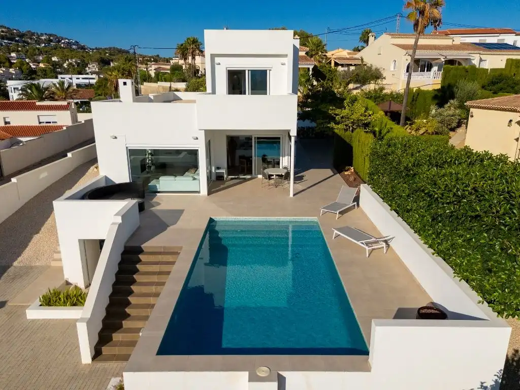 Chalet con piscina en venta en Gran Sol