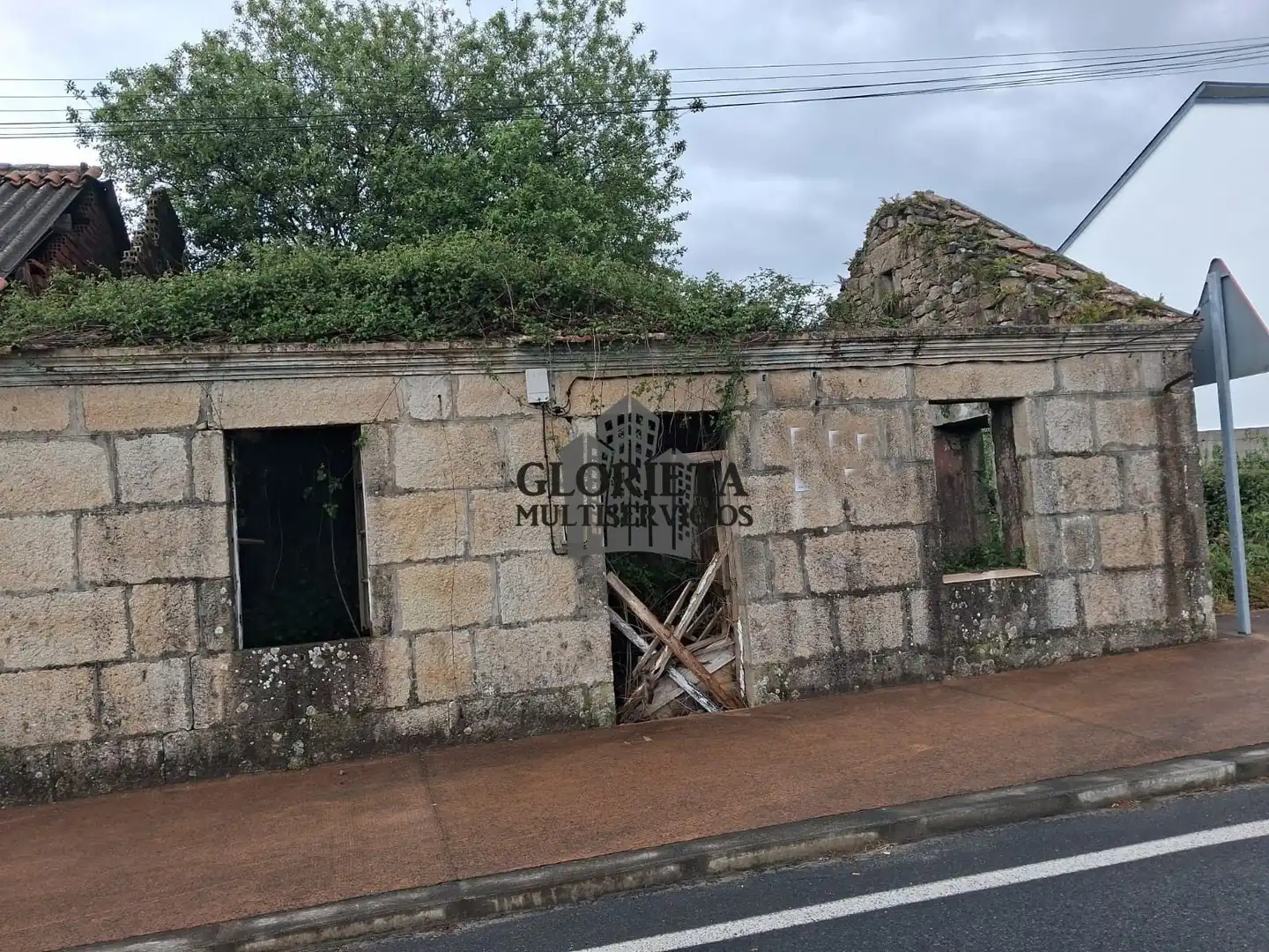 Vista exterior de Casa o xalet en venda en Vilanova de Arousa amb Calefacció i Traster