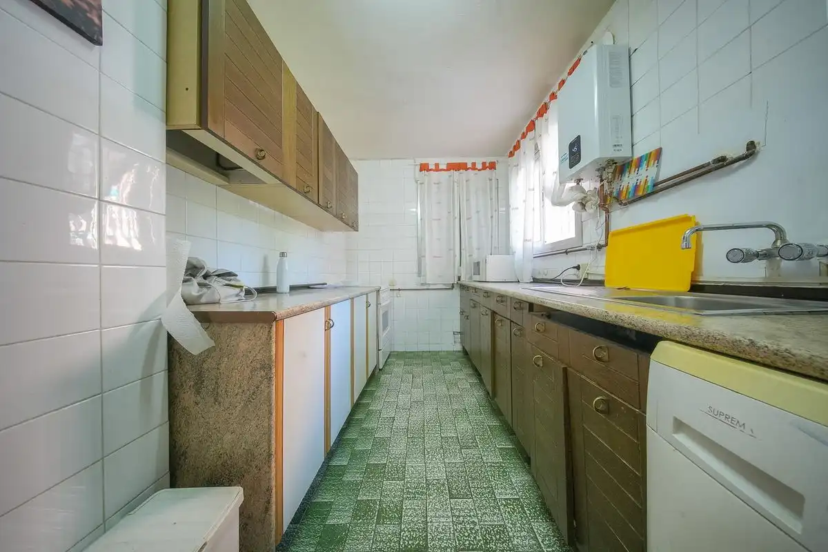 Kitchen of Ground floor for sale in Madrid  with Heating