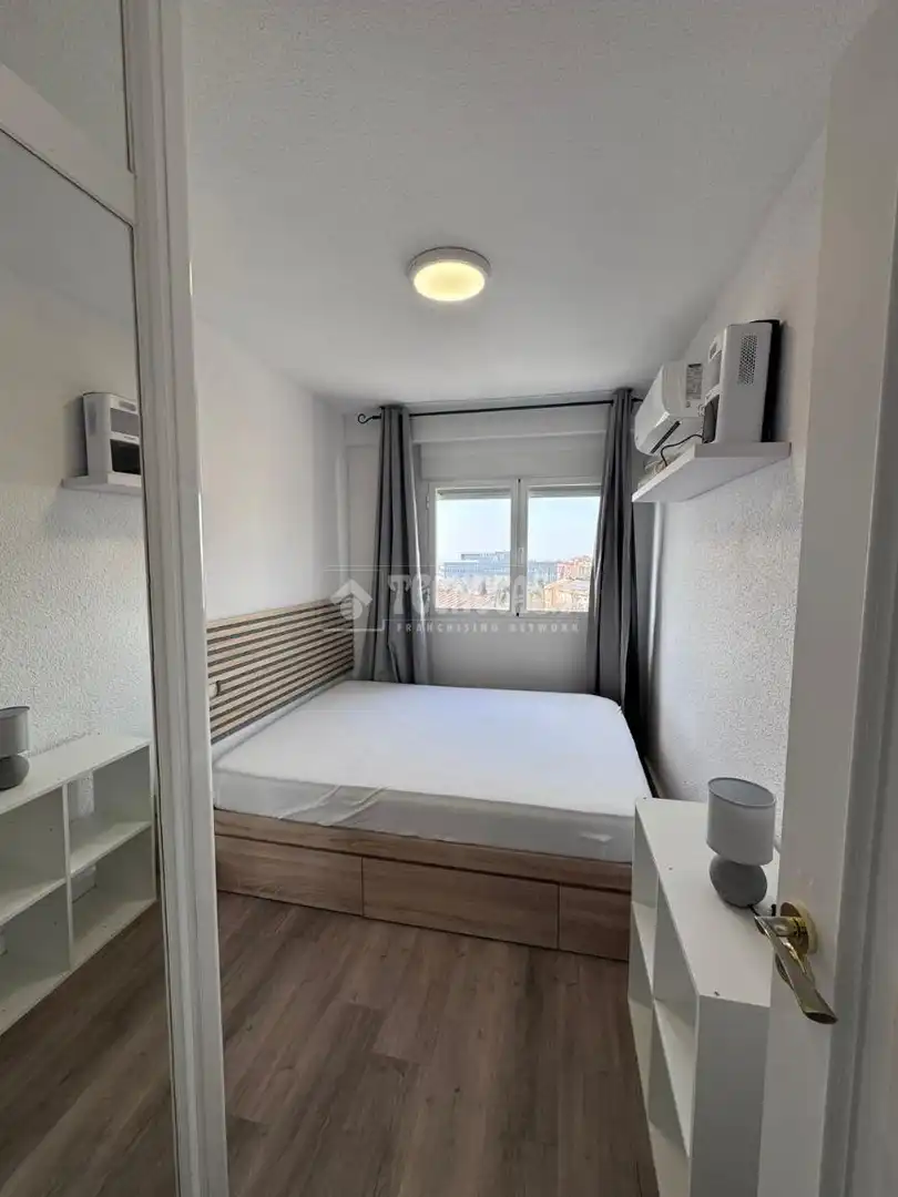 Habitación de Piso de alquiler en Granada