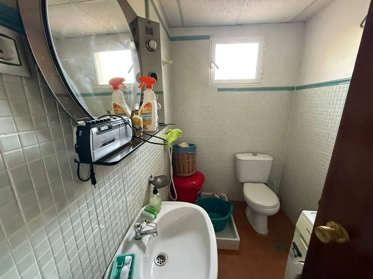 Bany de Casa o xalet en venda en La Rinconada amb Aire condicionat, Jardí privat i Terrassa
