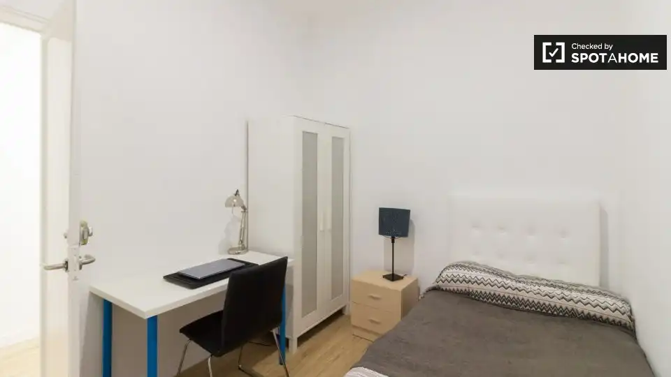 Piso con terraza en alquiler en Ciutat Vella, imagen 17
