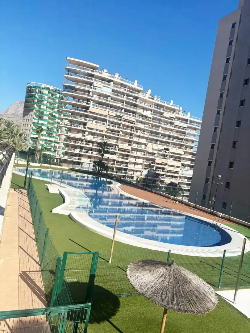 Schwimmbecken von Wohnungen zur Miete in Villajoyosa / La Vila Joiosa mit Klimaanlage, Privatgarten und Terrasse