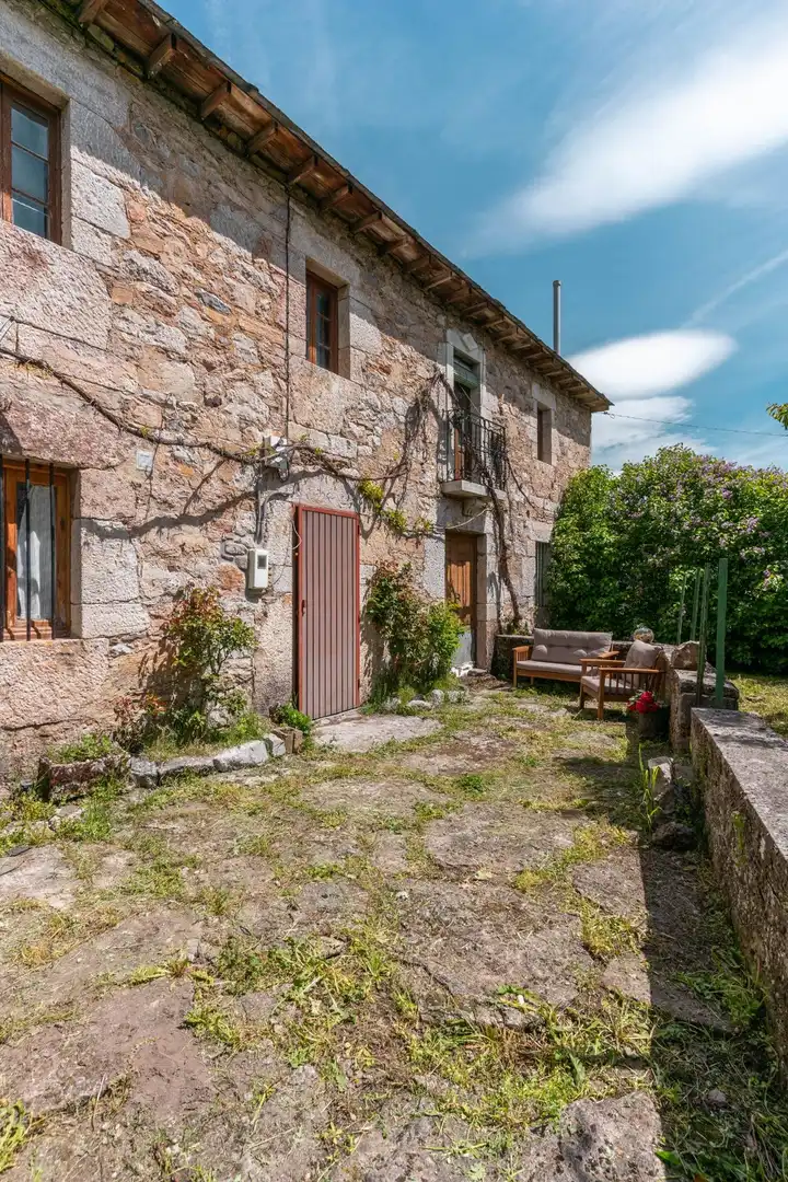 Vista exterior de Casa o chalet en venta en Cabrillanes con Jardín privado, Terraza y Trastero