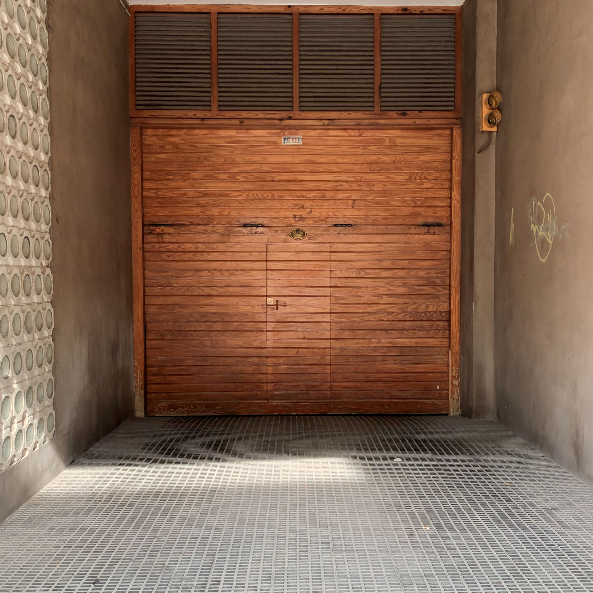 Garaje de alquiler en Carrer Esteve Gilabert Bruniquer, Centre