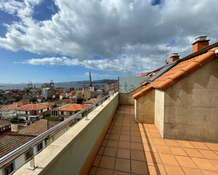 Vista exterior de Àtic en venda en Vigo  amb Calefacció, Terrassa i Balcó