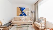 Living room of Flat for sale in  Madrid Capital  with Air Conditioner, Heating and Private garden