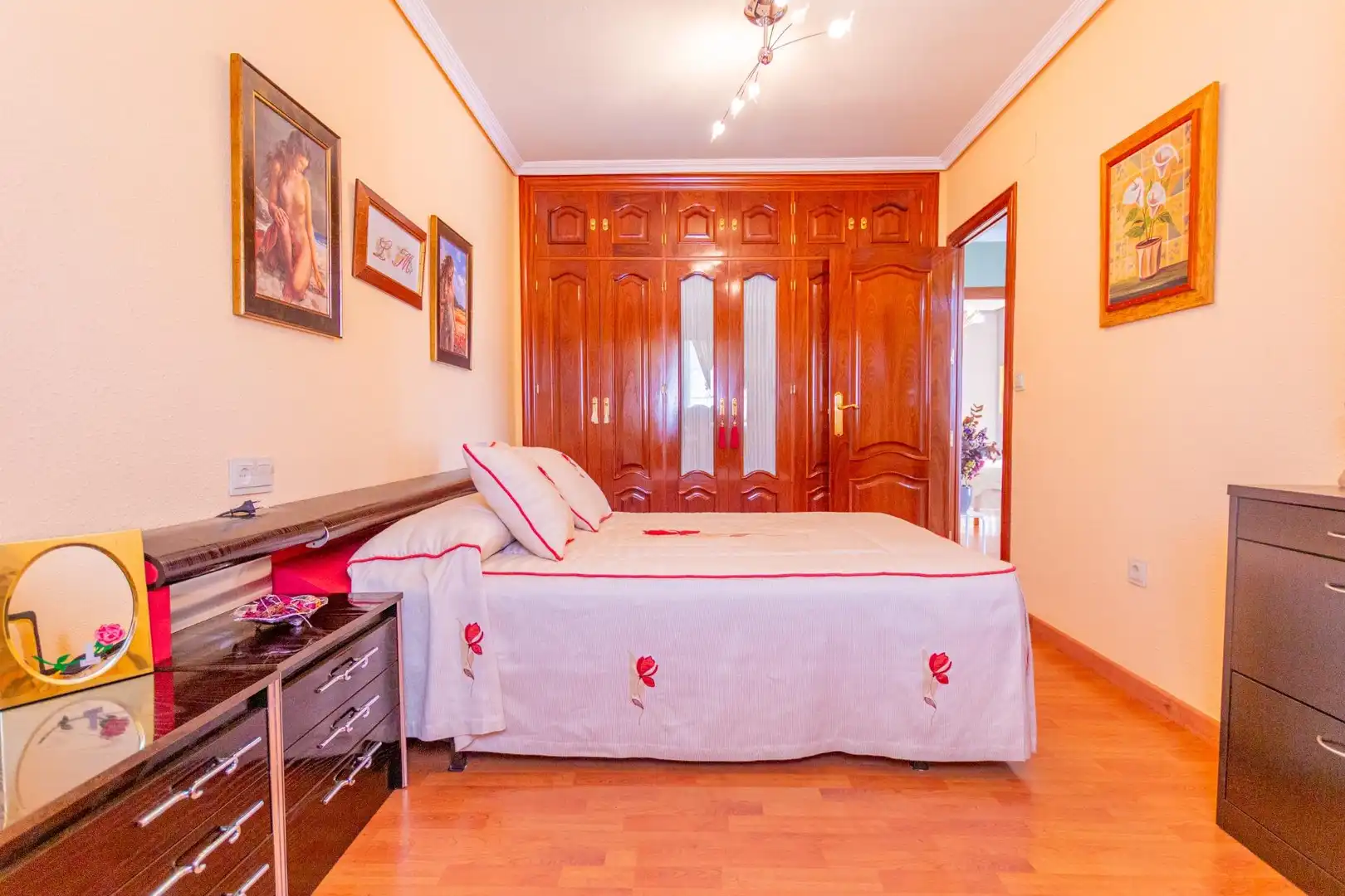 Dormitori de Casa o xalet en venda en San Juan de los Terreros