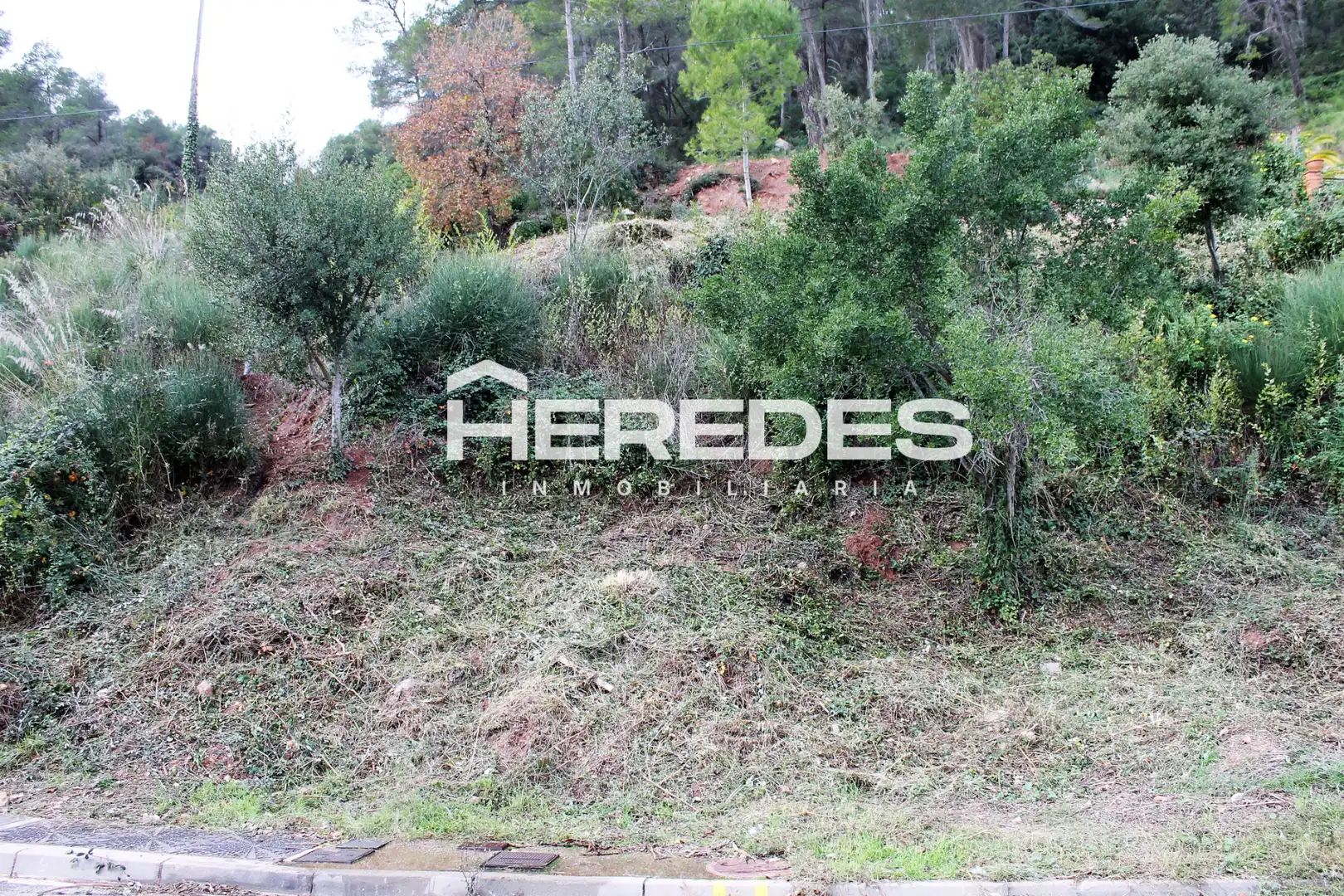 Terreno residencial en venta en Quarta Avinguda 64