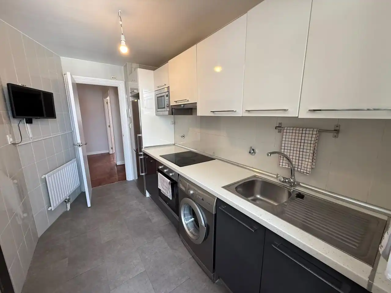 Cocina de Piso en venta en Castro-Urdiales con Calefacción, Parquet y Balcón