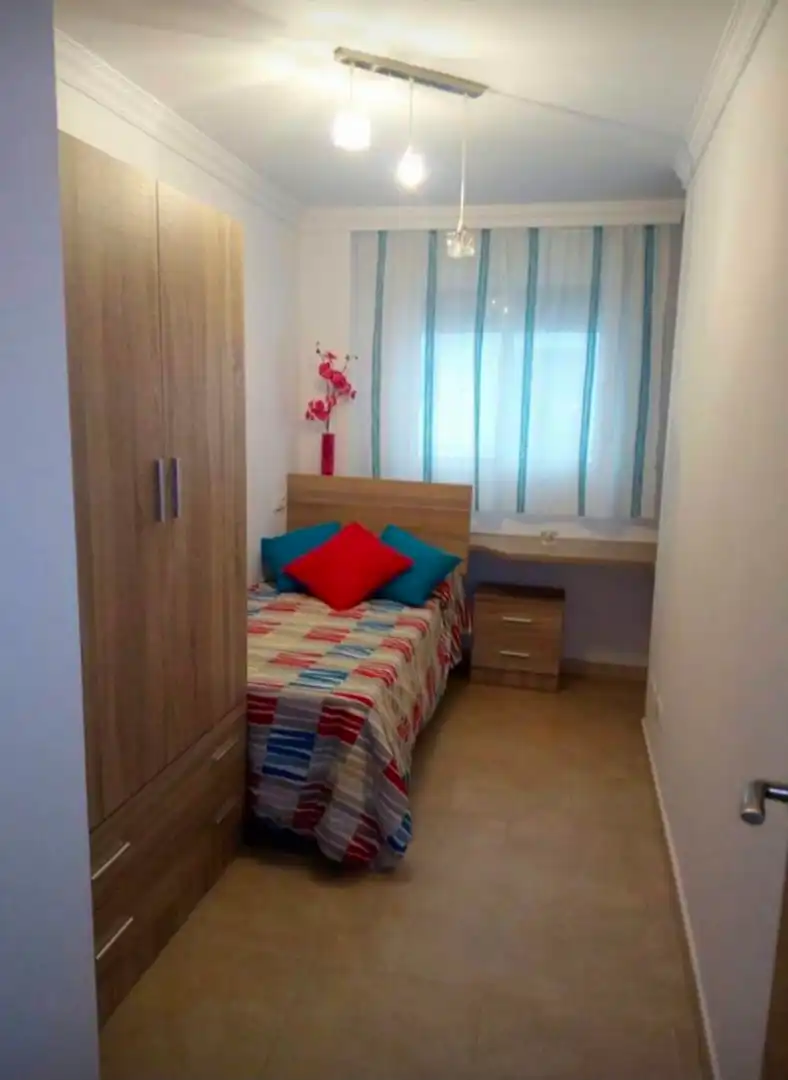 Habitación de Piso de alquiler en Málaga con Aire acondicionado, Amueblado y Horno