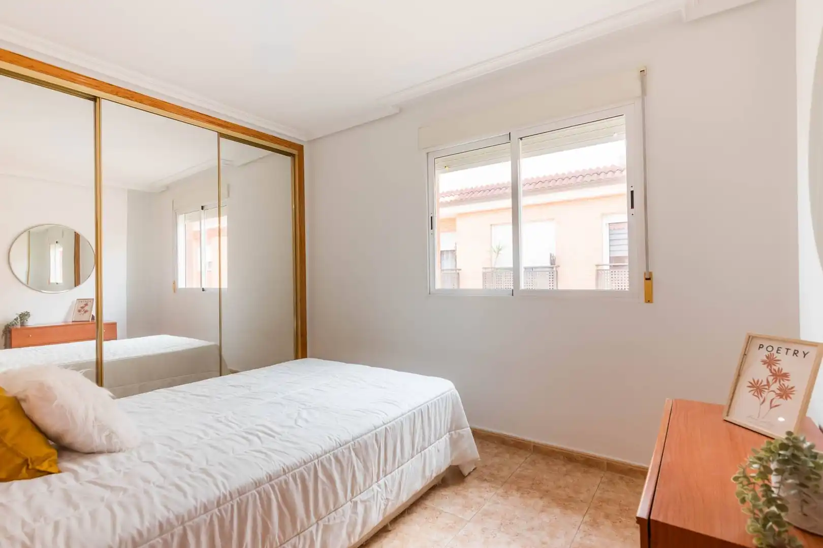 Habitación de Apartamento en venta en Murcia con Aire acondicionado, Trastero y Amueblado