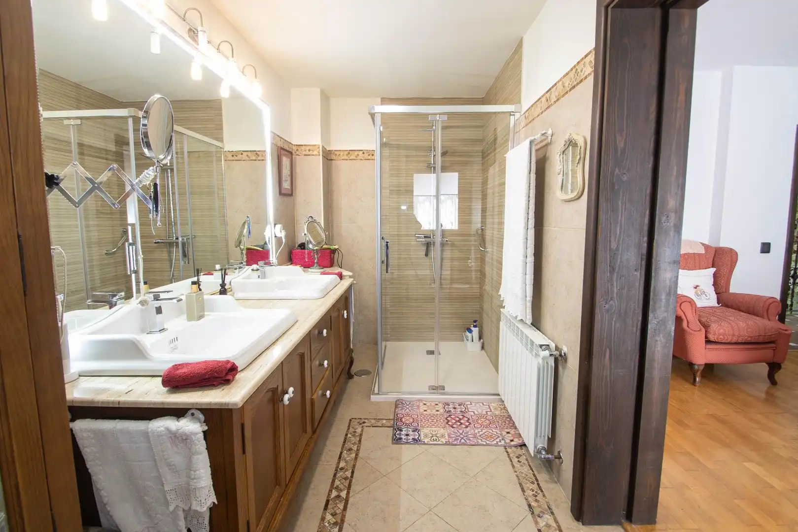 Baño de Casa o chalet en venta en Peligros con Aire acondicionado, Calefacción y Jardín privado