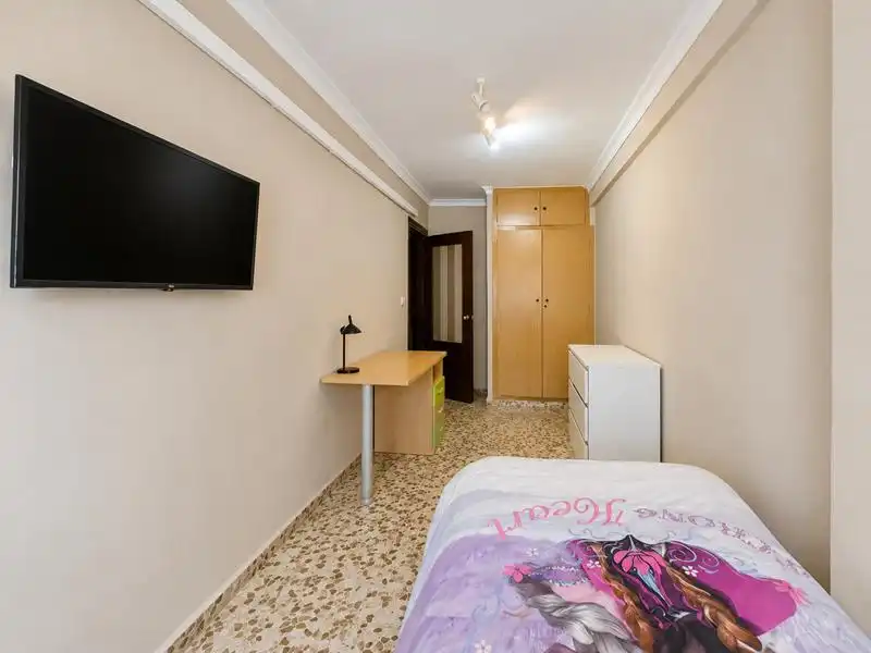 Habitación de Piso en venta en Málaga con Aire acondicionado y Calefacción