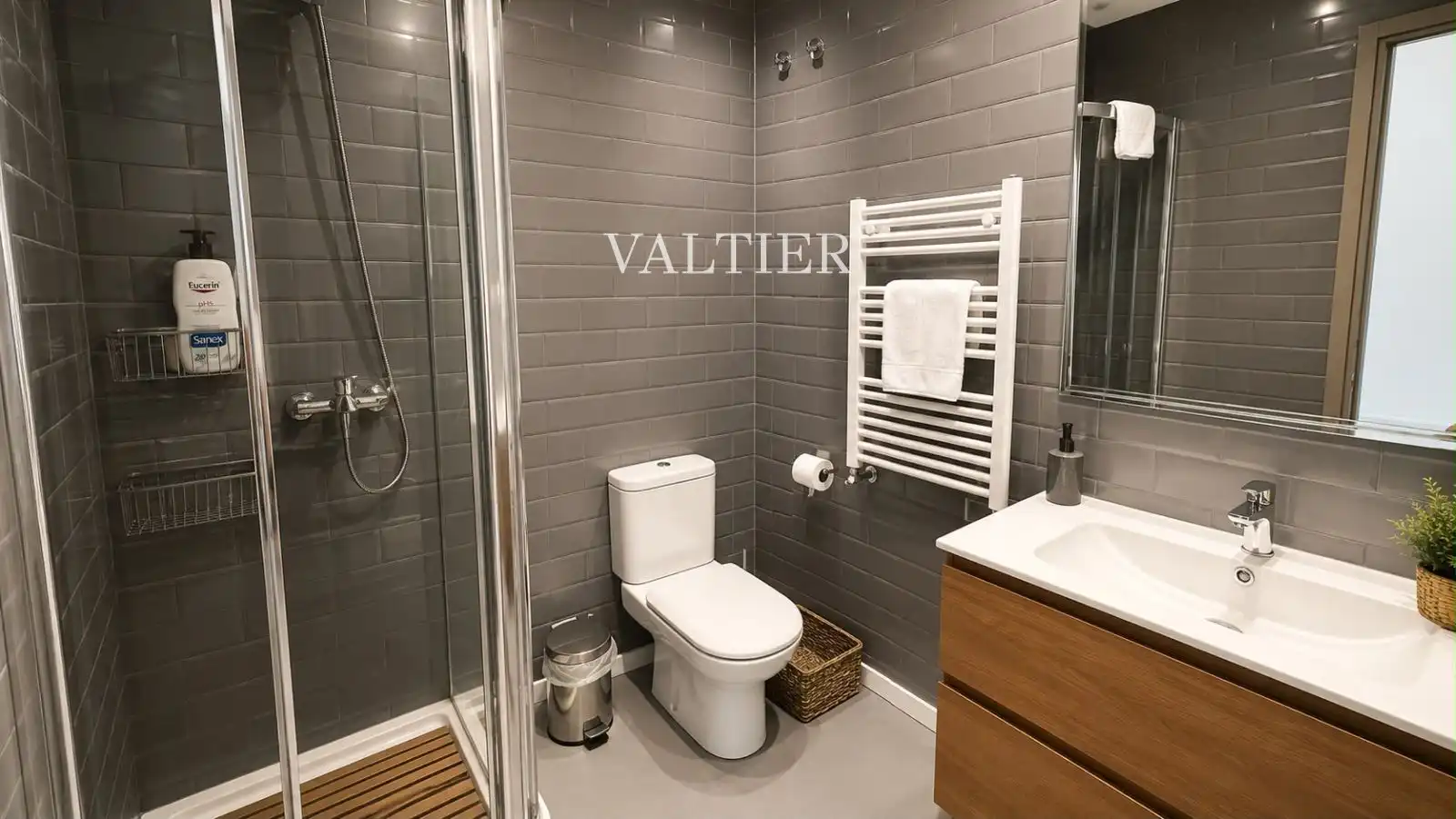 Badezimmer von Wohnung zur Miete in Madrid mit Klimaanlage, Heizung und Terrasse