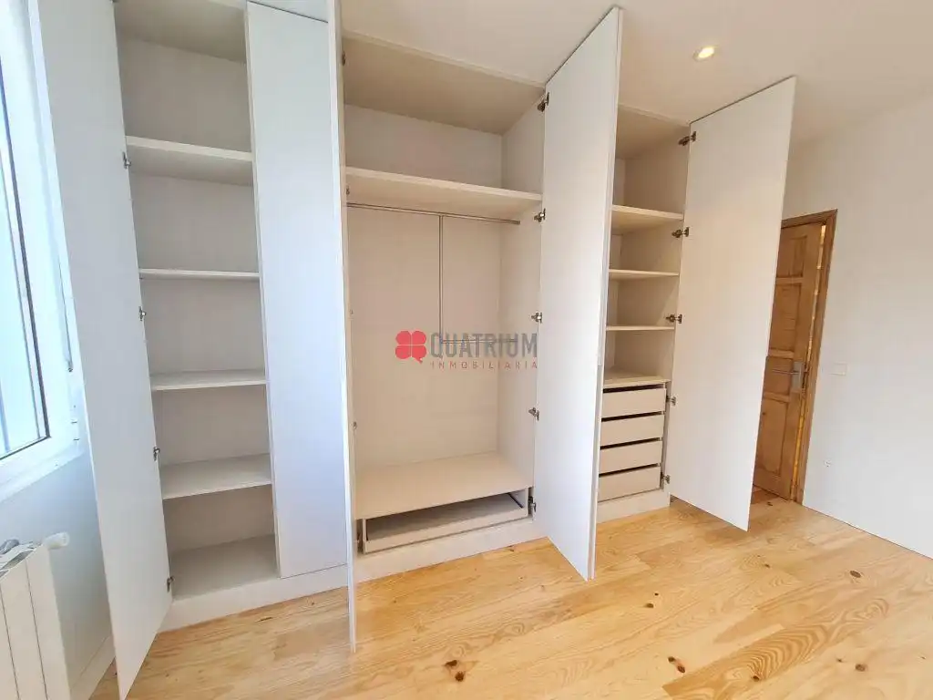 Bedroom of Flat for rent in Santiago de Compostela   with Heating