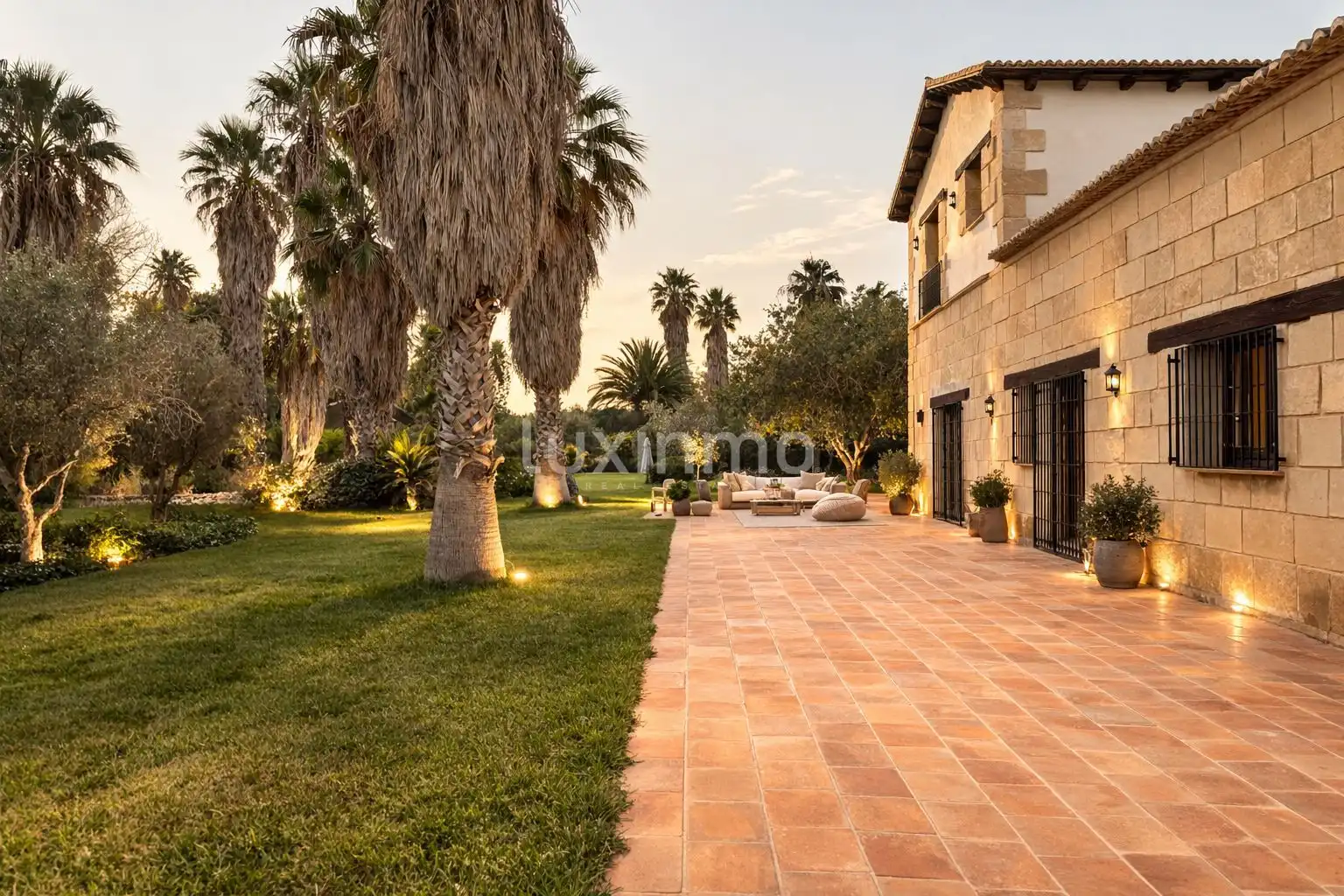 Garden of Houses for sale in Elche / Elx  with Air Conditioner, Heating and Terrace