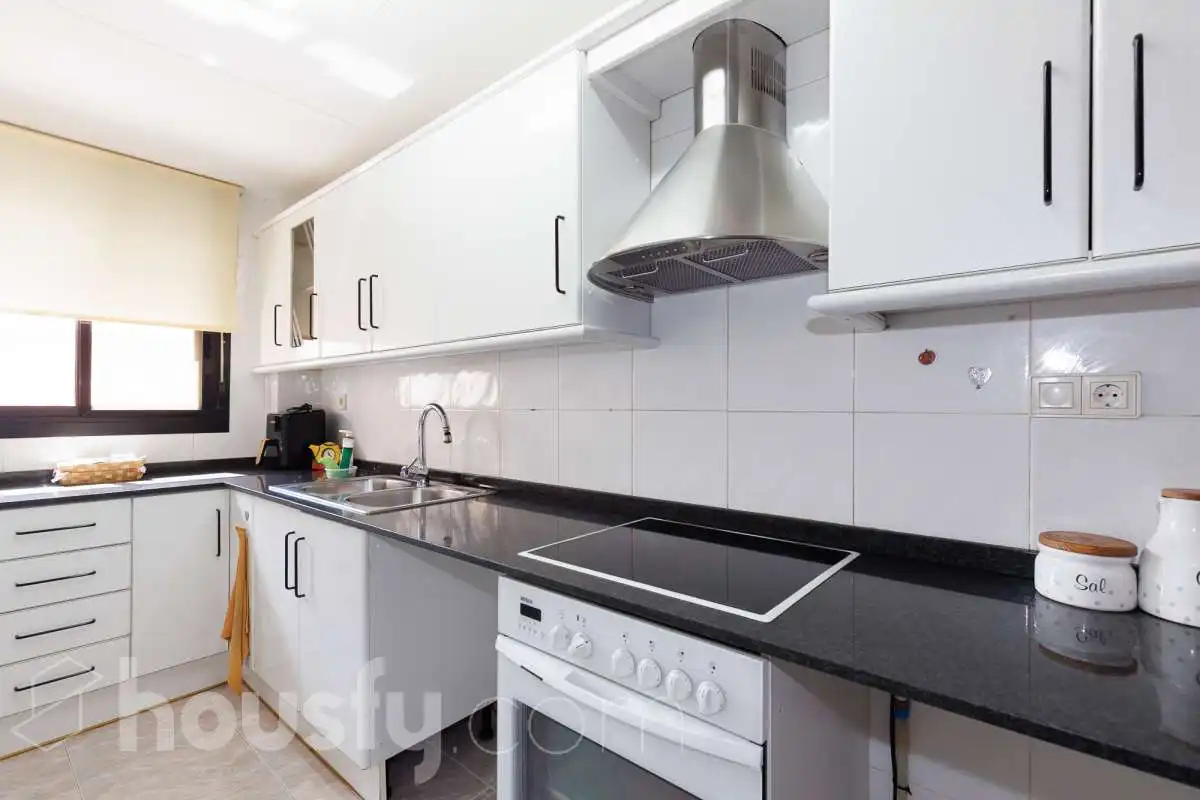 Cuina de Pis en venda en Tortosa amb Aire condicionat, Terrassa i Traster