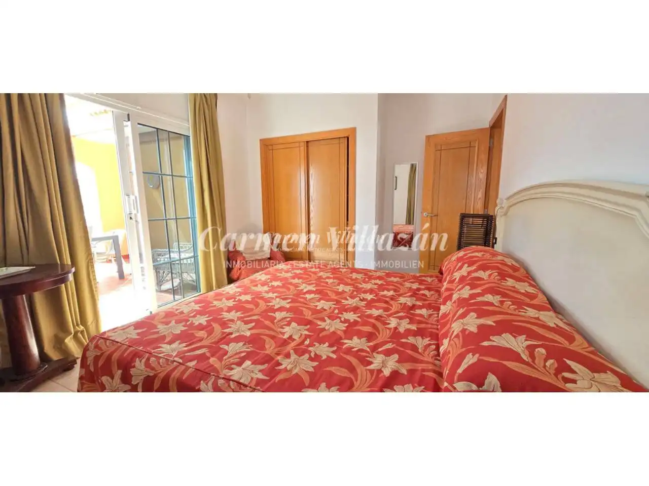 Habitación de Apartamento en venta en Antigua con Amueblado, Balcón y Piscina comunitaria